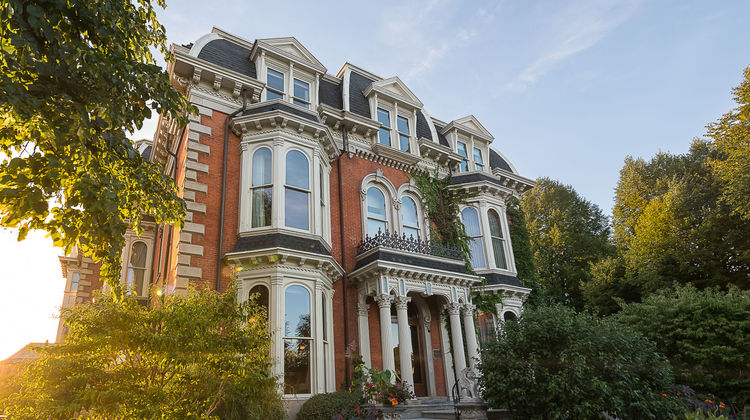 The Mansion on Delaware Avenue Exterior