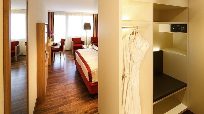 <b>Swiss Holiday Park Room</b>. Images powered by <a href="https://www.leonardoworldwide.com/" title="Leonardo Worldwide" target="_blank">Leonardo</a>.