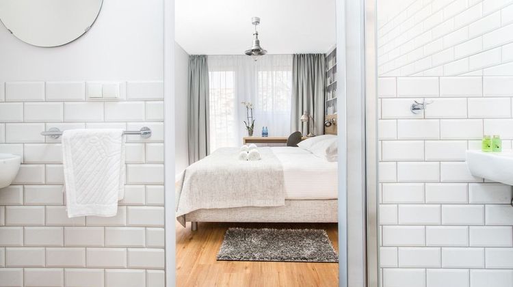 Smart Hotel Garnizon Room