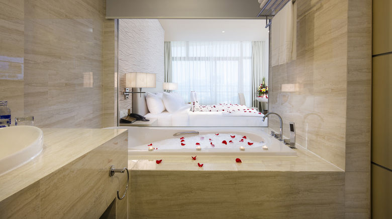 <b>Diamond Bay Resort & Spa Room</b>. Images powered by <a href="https://www.leonardoworldwide.com/" title="Leonardo Worldwide" target="_blank">Leonardo</a>.