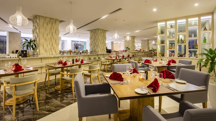 Diamond Bay Resort & Spa Restaurant