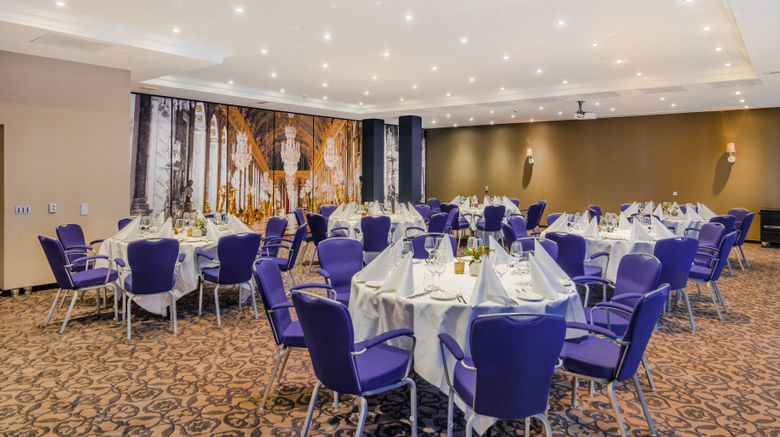 <b>Bilderberg Hotel De Keizerskroon Meeting</b>. Images powered by <a href="https://www.leonardoworldwide.com/" title="Leonardo Worldwide" target="_blank">Leonardo</a>.