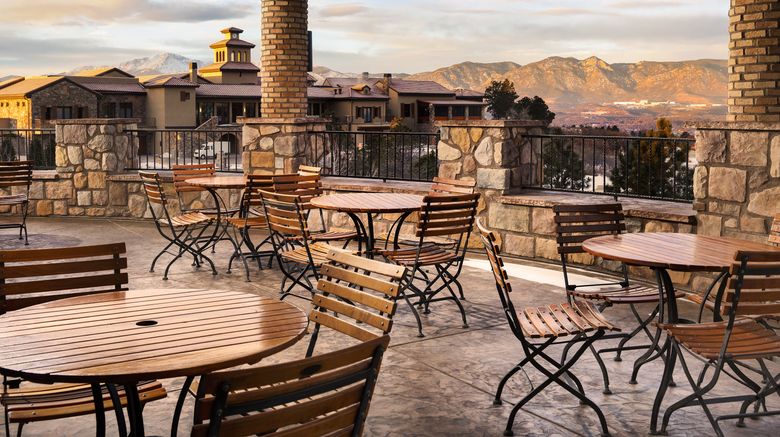 <b>The Lodge at Flying Horse Lobby</b>. Images powered by <a href="https://www.leonardoworldwide.com/" title="Leonardo Worldwide" target="_blank">Leonardo</a>.