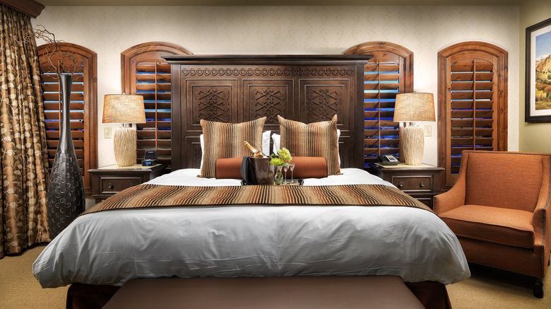 <b>The Lodge at Flying Horse Room</b>. Images powered by <a href="https://www.leonardoworldwide.com/" title="Leonardo Worldwide" target="_blank">Leonardo</a>.
