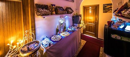 Tarchon Luxury  B&B Lobby