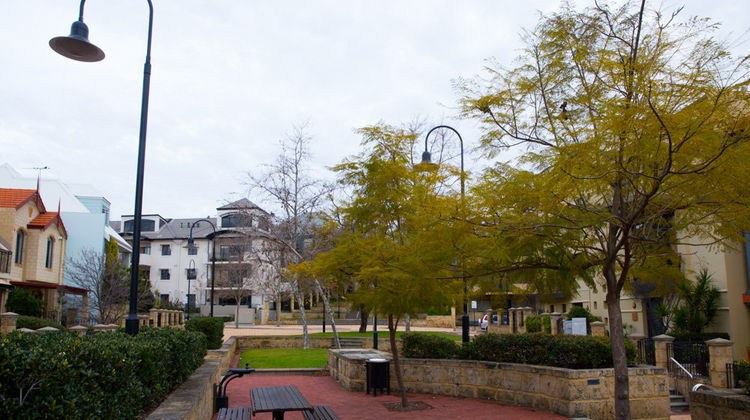 Regal Apartments Exterior