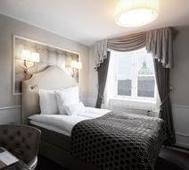 Phoenix Copenhagen Room