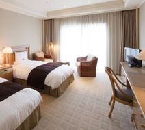 Okura Akademia Park Hotel Room
