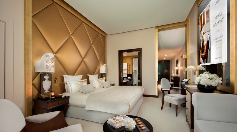 <b>The Hotel Fouquet's Barriere Room</b>. Images powered by <a href=https://www.travelagewest.com/Hotels/Paris/