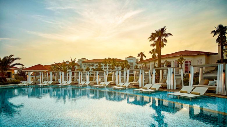 <b>The Shilla Jeju Pool</b>. Images powered by <a href="https://www.leonardoworldwide.com/" title="Leonardo Worldwide" target="_blank">Leonardo</a>.