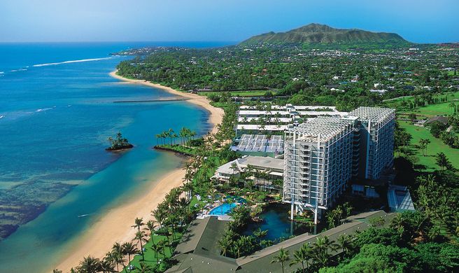 The Kahala Hotel & Resort Exterior