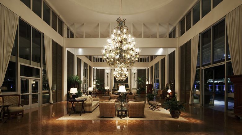 <b>The Kahala Hotel & Resort Lobby</b>. Images powered by <a href="https://www.leonardoworldwide.com/" title="Leonardo Worldwide" target="_blank">Leonardo</a>.