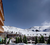 El Lodge Ski & Spa Resort Exterior