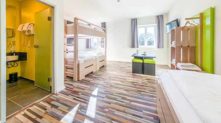 Hostel Art & Style Room