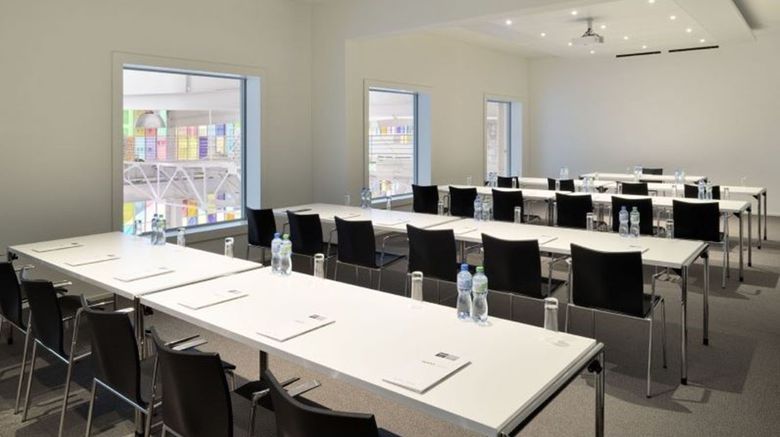 <b>Hotel Trafo Meeting</b>. Images powered by <a href="https://www.leonardoworldwide.com/" title="Leonardo Worldwide" target="_blank">Leonardo</a>.