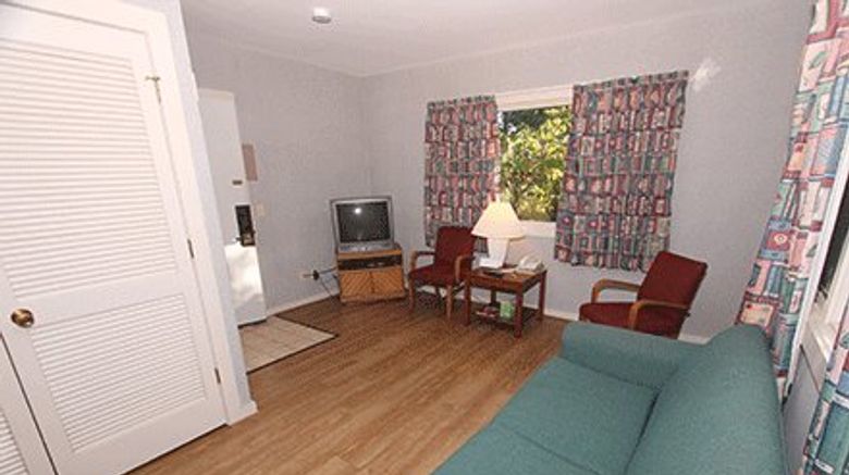 <b>Kenlake State & Resort Park Room</b>. Images powered by <a href="https://www.leonardoworldwide.com/" title="Leonardo Worldwide" target="_blank">Leonardo</a>.