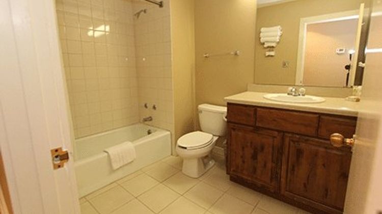 Lake Barkley State Resort Lodge Room