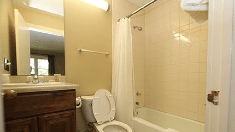 Lake Barkley State Resort Lodge Room