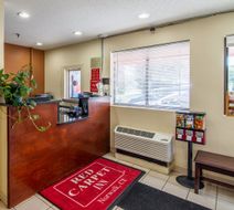 Red Carpet Inn Norwalk, CT Lobby