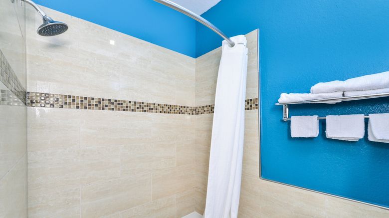<b>Scottish Inns & Suites Room</b>. Images powered by <a href="https://www.leonardoworldwide.com/" title="Leonardo Worldwide" target="_blank">Leonardo</a>.