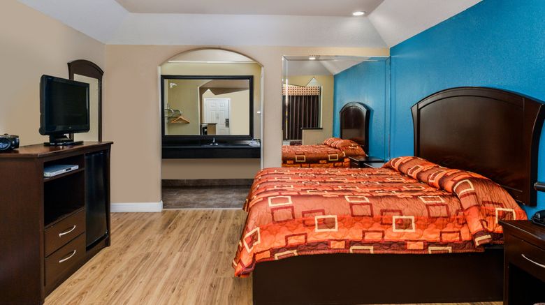 <b>Scottish Inns & Suites Room</b>. Images powered by <a href="https://www.leonardoworldwide.com/" title="Leonardo Worldwide" target="_blank">Leonardo</a>.