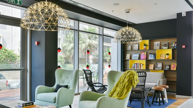 Tal Hotel Lobby