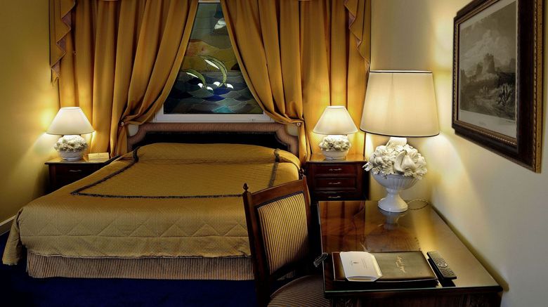 <b>Royal Olympic Hotel Room</b>. Images powered by <a href="https://www.leonardoworldwide.com/" title="Leonardo Worldwide" target="_blank">Leonardo</a>.