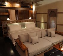 Hotel RAAS Jodhpur Lobby