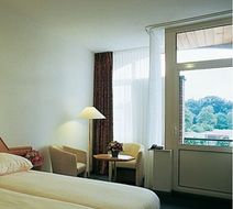 Dekkers Hotel Room