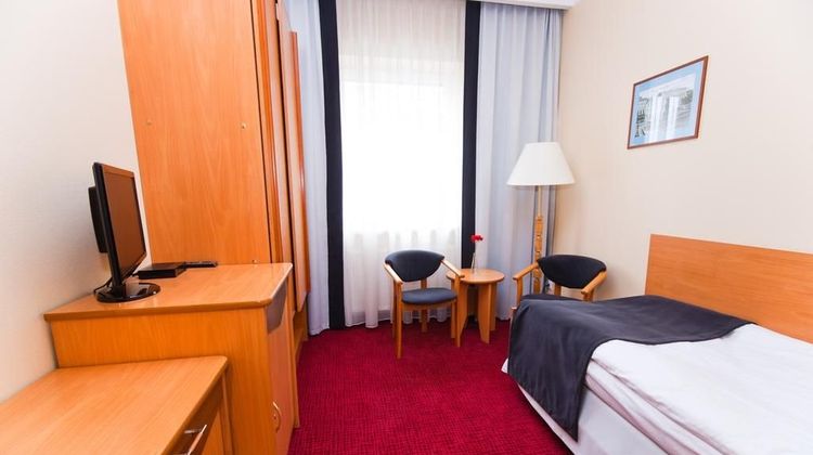 Hotel Malinowski Room