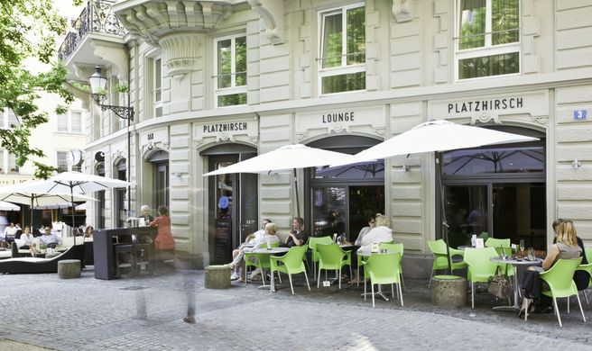Platzhirsch Hotel & Bar Exterior