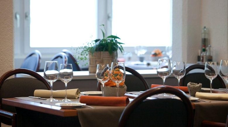 <b>Seehotel Boenigen Restaurant</b>. Images powered by <a href="https://www.leonardoworldwide.com/" title="Leonardo Worldwide" target="_blank">Leonardo</a>.