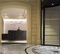 Le Narcisse Blanc & Spa Lobby
