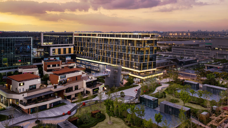 <b>Cordis Shanghai Hongqiao Exterior</b>. Images powered by <a href="https://www.leonardoworldwide.com/" title="Leonardo Worldwide" target="_blank">Leonardo</a>.