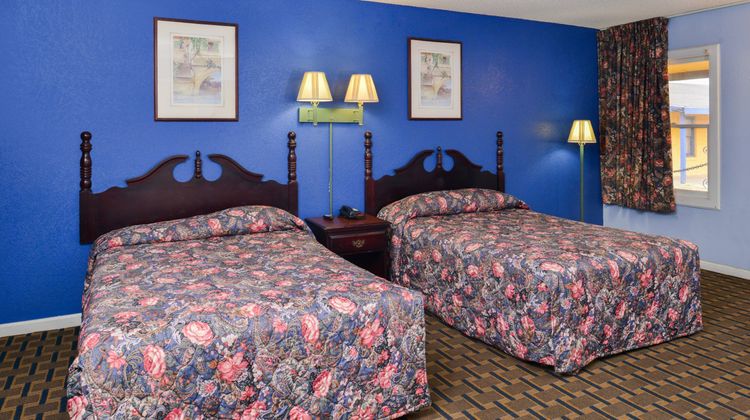 Scottish Inns Big Spring Room