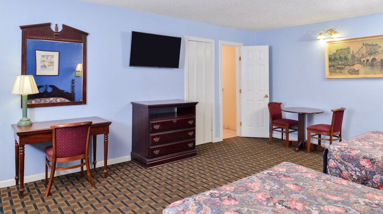 Scottish Inns Big Spring Room