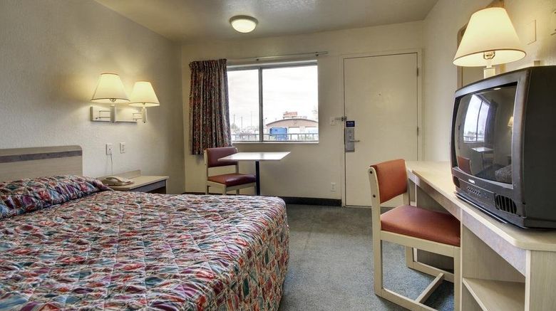 <b>Red Carpet Inn Louisville North Room</b>. Images powered by <a href="https://www.leonardoworldwide.com/" title="Leonardo Worldwide" target="_blank">Leonardo</a>.