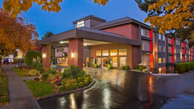 Silver Cloud Inn University