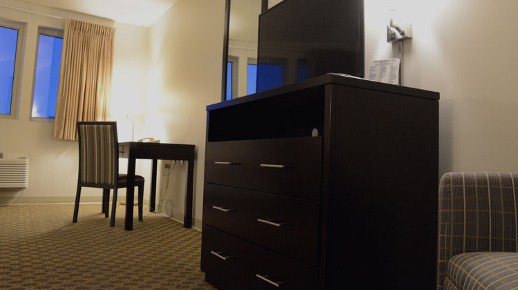The Madison Spokane Inn Room