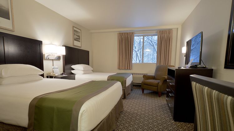 The Madison Spokane Inn Room