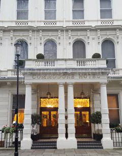Commodore Hotel
