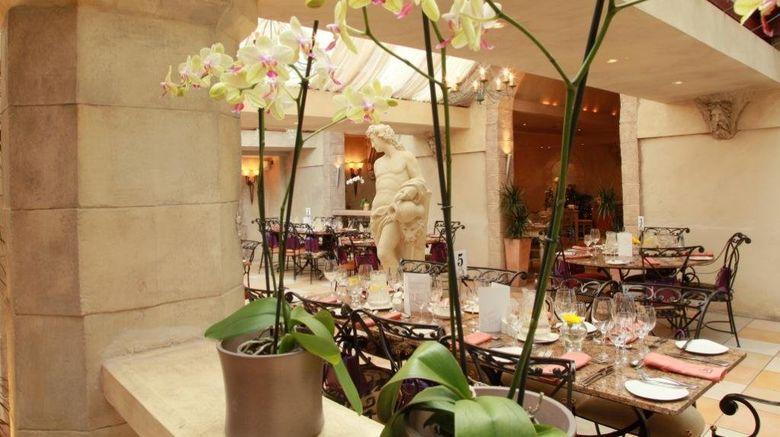 <b>Grosvenor Pulford Hotel & Spa Restaurant</b>. Images powered by <a href="https://www.leonardoworldwide.com/" title="Leonardo Worldwide" target="_blank">Leonardo</a>.
