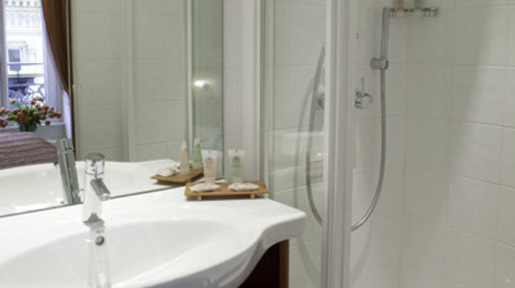Newhotel Lafayette Room
