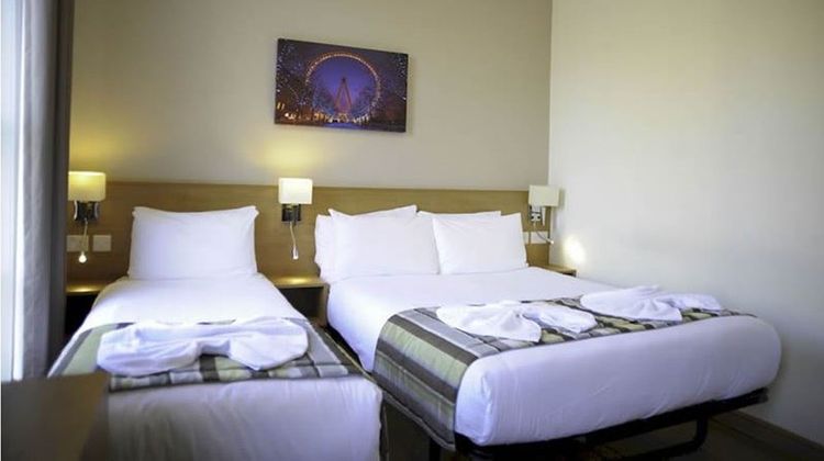 Kings Cross Inn Hotel Room
