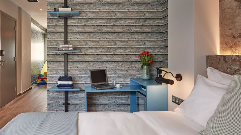 <b>18 Micon Street Hotel Room</b>. Images powered by <a href="https://www.leonardoworldwide.com/" title="Leonardo Worldwide" target="_blank">Leonardo</a>.