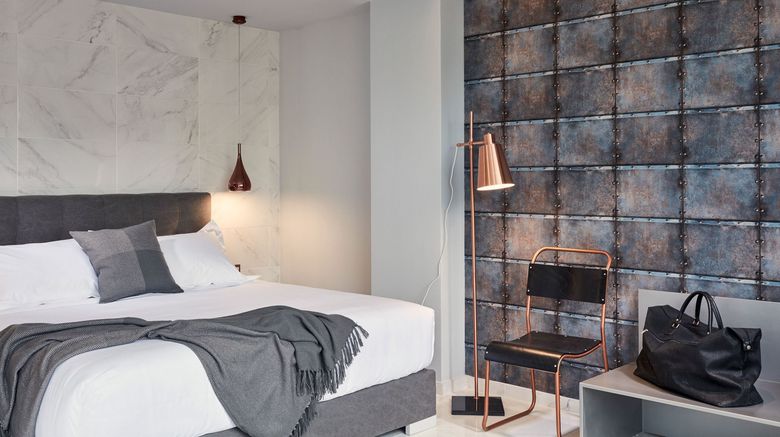 <b>18 Micon Street Hotel Room</b>. Images powered by <a href="https://www.leonardoworldwide.com/" title="Leonardo Worldwide" target="_blank">Leonardo</a>.