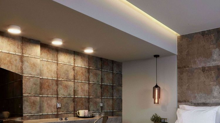 18 Micon Street Hotel Room