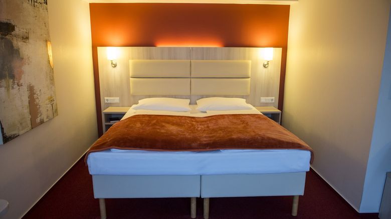<b>Hotel Roedelheimer Hof Room</b>. Images powered by <a href="https://www.leonardoworldwide.com/" title="Leonardo Worldwide" target="_blank">Leonardo</a>.