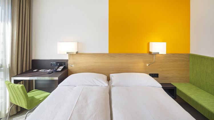 Hotel Zuri by Fassbind Room