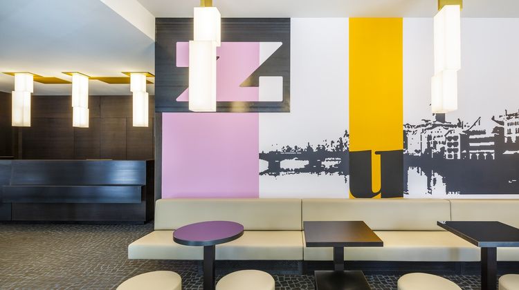 Hotel Zuri by Fassbind Lobby